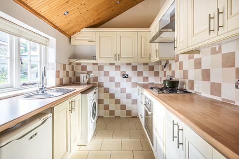 1, Ellerker Cottages The Street, West Clandon, Guildford, GU4 7TF