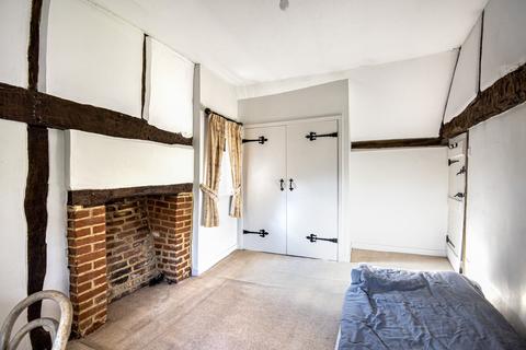 1, Ellerker Cottages The Street, West Clandon, Guildford, GU4 7TF