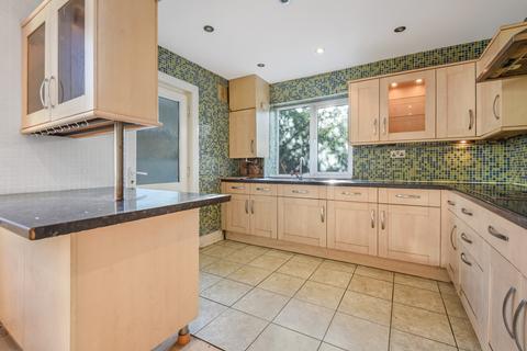 2 Hawstead Road, London, SE6 4JJ