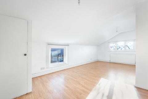 2 Hawstead Road, London, SE6 4JJ