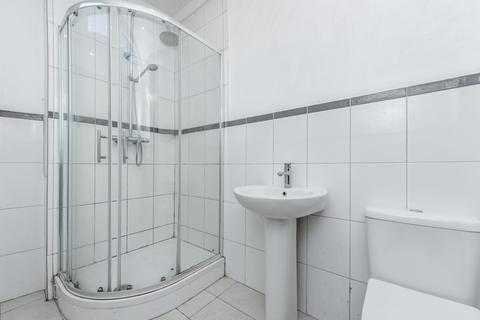 2 Hawstead Road, London, SE6 4JJ