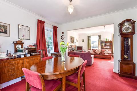 7, Goodacres Arundel Road, Fontwell, Arundel, BN18 0SF