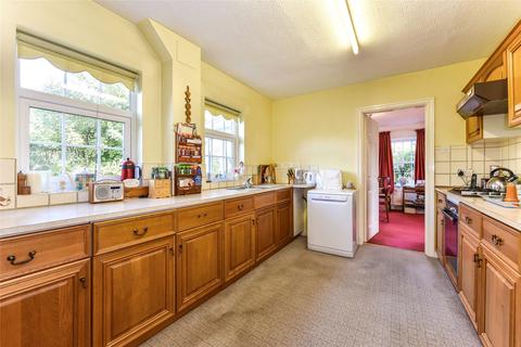 7, Goodacres Arundel Road, Fontwell, Arundel, BN18 0SF