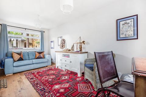 42 Whinyates Road, London, SE9 6NN