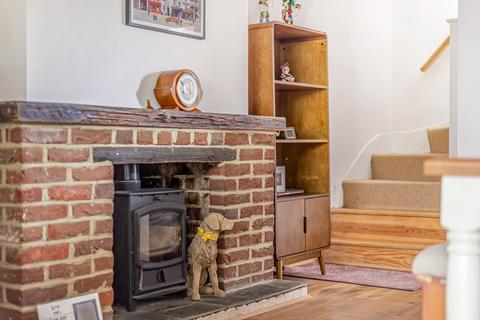 42 Whinyates Road, London, SE9 6NN