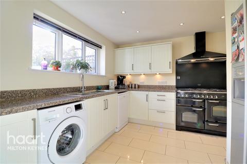 38 Darnel Close, Beanhill, Milton Keynes, MK6 4LR