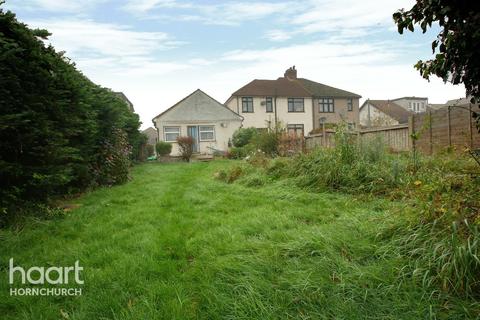 9 Spencer Road, Rainham, RM13 8HD