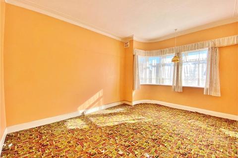 34 Rosecroft Gardens, Twickenham, TW2 7PZ
