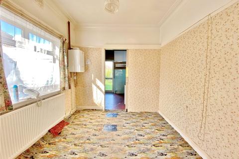 34 Rosecroft Gardens, Twickenham, TW2 7PZ
