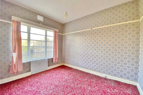 34 Rosecroft Gardens, Twickenham, TW2 7PZ