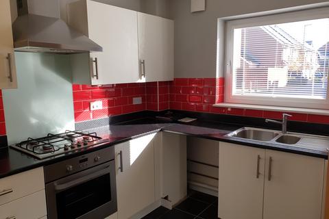 3 bedroom terraced house to rent, Stunning 3 Bed with lovely Garden & Parking -Bramtoco Way, Totton