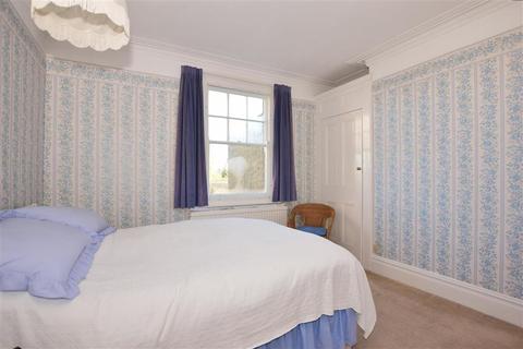 33 Heathclose Road, Dartford, DA1 2PU