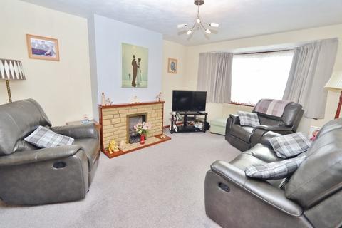 11 Epping Close, Romford, RM7 8BH