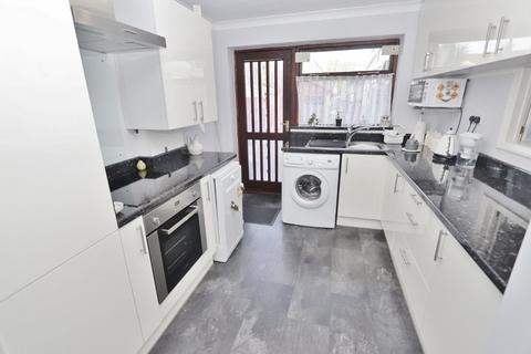 11 Epping Close, Romford, RM7 8BH