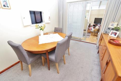 11 Epping Close, Romford, RM7 8BH