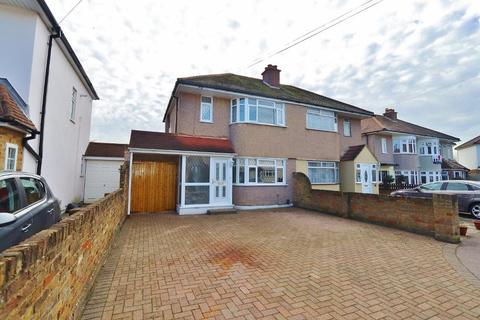 9 Hazell Crescent, Romford, RM5 2AL