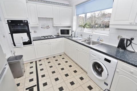 9 Hazell Crescent, Romford, RM5 2AL