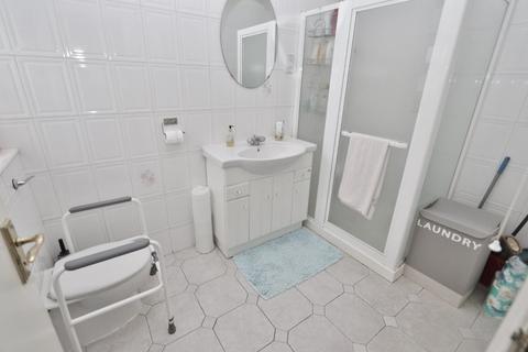 9 Hazell Crescent, Romford, RM5 2AL