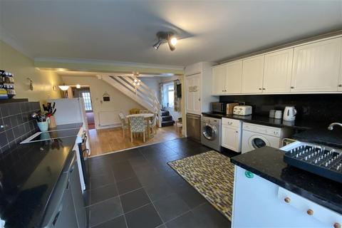31 Arcadia Road, Istead Rise, Gravesend, DA13 9EH