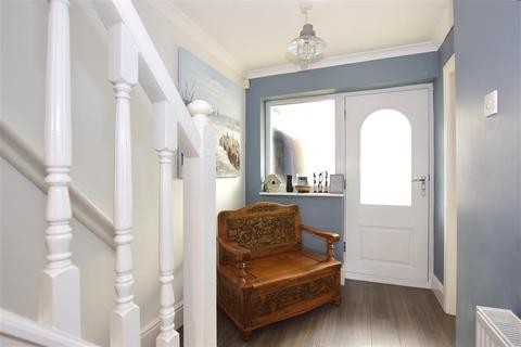 66 Clipper Crescent, Gravesend, DA12 4NN