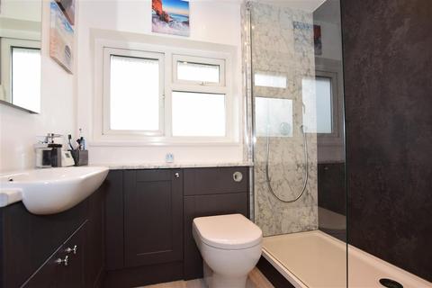 66 Clipper Crescent, Gravesend, DA12 4NN
