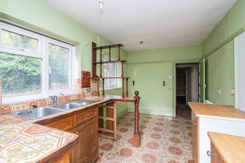 Happy Thought Ashurst Drive, Boxhill, Tadworth, KT20 7LR