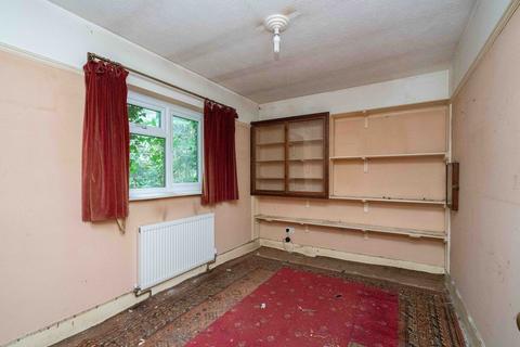 Happy Thought Ashurst Drive, Boxhill, Tadworth, KT20 7LR