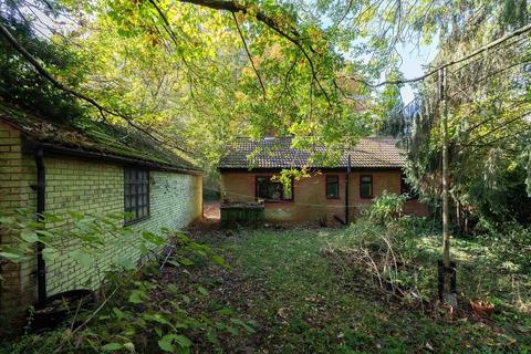 Happy Thought Ashurst Drive, Boxhill, Tadworth, KT20 7LR