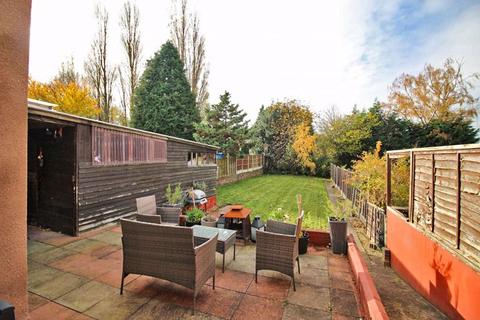 25 Cadman Crescent, Wolverhampton, WV10 0SN