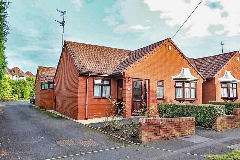 Church Hill, PENN, WOLVERHAMPTON, WV4... 2 bed bungalow £225,000