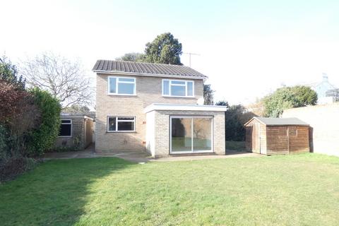 3 bedroom detached house to rent, Kempston MK42