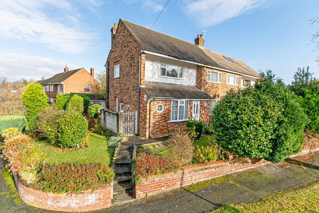 Hillfoot Crescent, Stockton Heath, Warrington 3 bed semidetached house