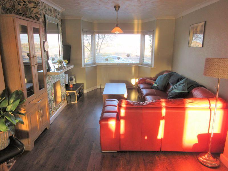 Doe Bank Lane, Great Barr, Birmingham. B43 7UG 3 bed semidetached house £275,000