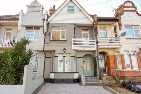 23 Herbert Grove, Southend-on-sea, SS1 2AT