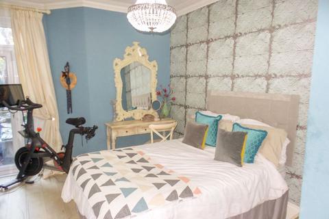 23 Herbert Grove, Southend-on-sea, SS1 2AT