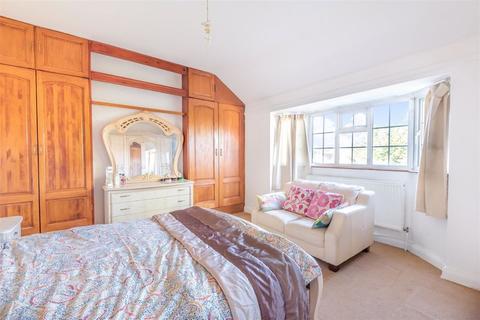 6 Hillcrest Road, Purley, CR8 2JE