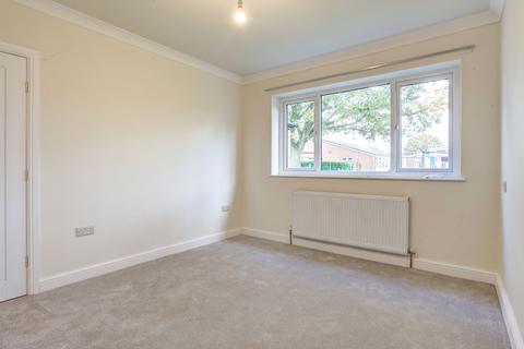 13 Abbotts Close, Congleton, CW12 3JD