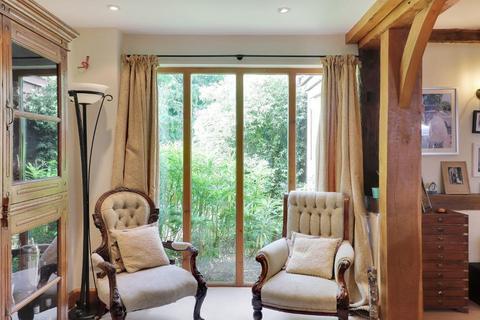 4 bedroom detached house for sale, Thorn Road, Marden Thorn, Tonbridge, Kent, TN12 9LJ