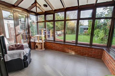 40 Berrybrook Meadow, Exminster, Exeter, EX6 8UA