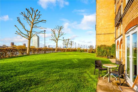 8 Ferguson Close, London, E14 3SH