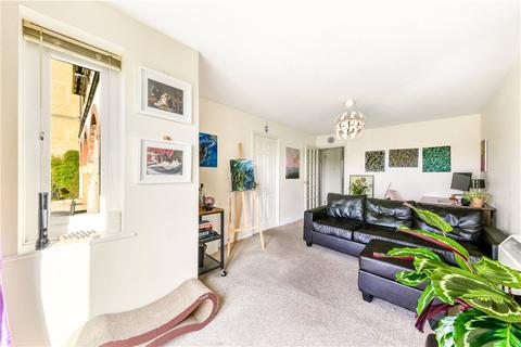 8 Ferguson Close, London, E14 3SH