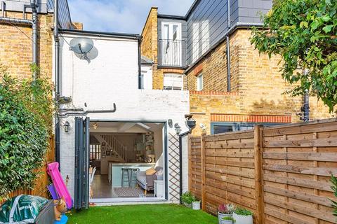 48 Queens Road, Thames Ditton, KT7 0QX