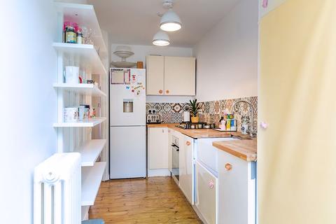 19 Warwick Road, Thames Ditton, KT7 0PR