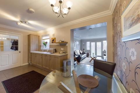 11 Paddock Court, Carluke, ML8 4AX