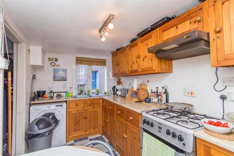 42 Dean Street, Crediton, EX17 3EW