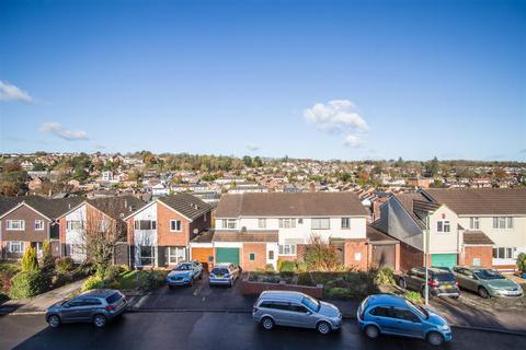 48 Greenway, Crediton, EX17 3LP