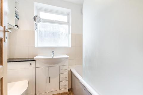 20 Abbots Park, London, SW2 3QD