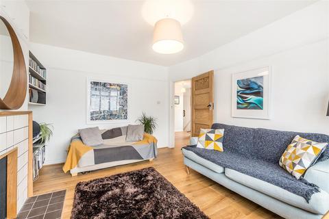 20 Abbots Park, London, SW2 3QD