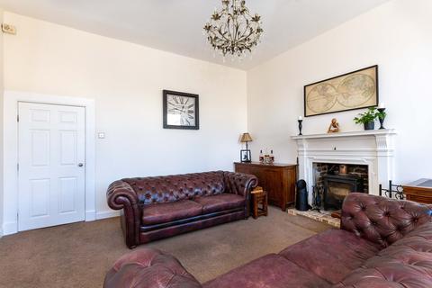 44a Main Street, Kilbirnie, KA25 7BY