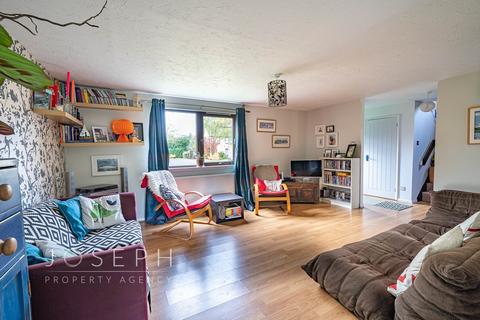 7 Abbey Close, Rendlesham, Woodbridge, IP12 2UD
